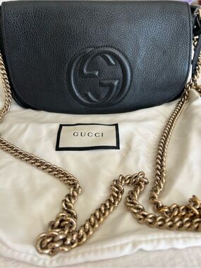 Gucci Black Soho Leather Shoulder Bag with Gold Chain and Tassel